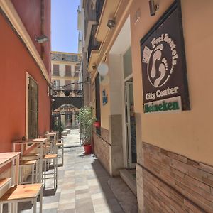 Feel Hostels City Center